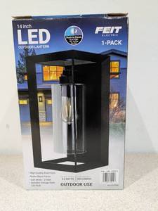 lot 119 image: NEW FEIT ELECTRIC 14 LED OUTDOOR LANTERN