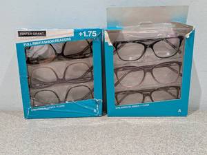 lot 135 image: NEW FOSTER GRANT 1.75 FULL RIM FASHION READERS