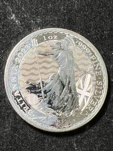 lot 10 image: 2023 BRITTANIA 1 TROY OZ .999 FINE SILVER