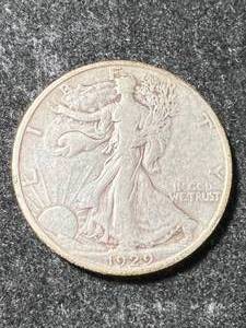 lot 18 image: 1929-D US WALKING LIBERTY HALF DOLLAR