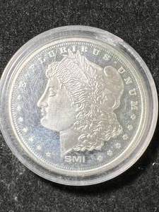 lot 91 image: 1 TROY OZ .999 FINE SILVER MORGAN DOLLAR ROUND IN AIRTITE