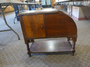 lot 82 image: Antique Table with Magazine Rack