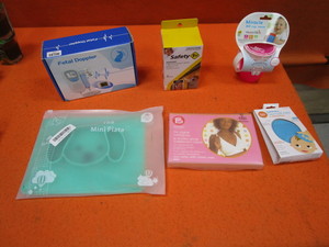 lot 376 image: Fetal Doppler & Baby Items