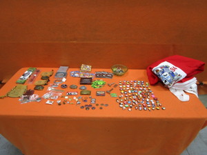 lot 388 image: Buckles, Pins, Watches & Misc
