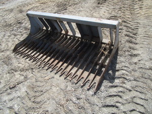 lot 5 image: 68 Skid Steer Rock Bucket