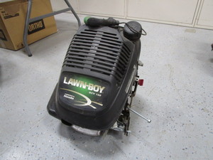 lot 32 image: Honda GCV160 Motor