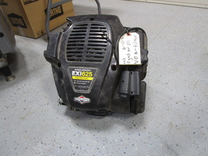 lot 33 image: Briggs & Straton EXi625 Motor