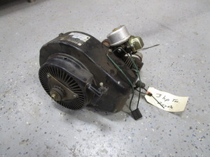 lot 34 image: 3hp 2 cycle Motor