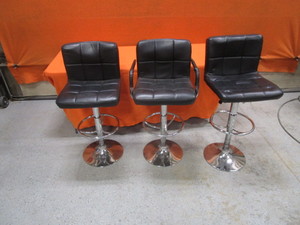 lot 62 image: (3) Adjustable Height Barstools (seat height 24 to 32)