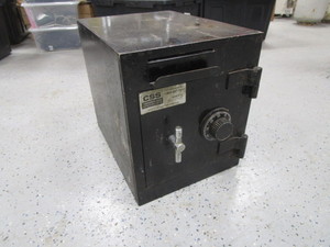 lot 73 image: Safe 13x17x15 (open, combination unknown)