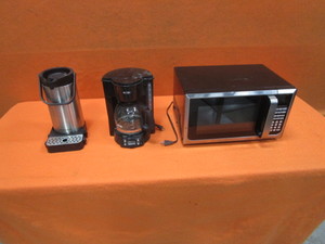 lot 75 image: Microwave, Coffee Maker, Coffee Pot