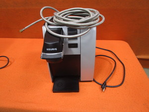 lot 76 image: Keurig Coffee Maker