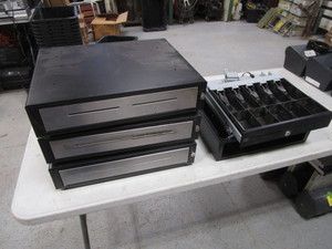 lot 115 image: (4) Cash Drawers