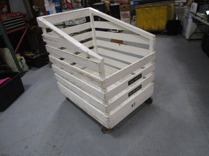 lot 150 image: Rolling Laundry Cart 33x43x49