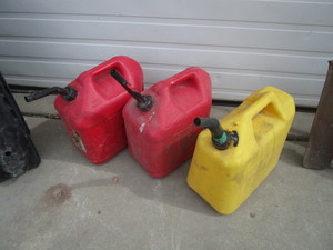 lot 119 image: (3) Gas Jugs
