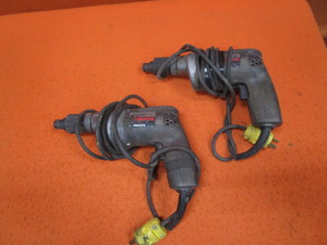 lot 187 image: (2) Black & Decker Screw Guns