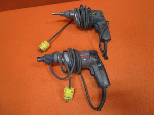 lot 188 image: (2) Black & Decker Screw Guns
