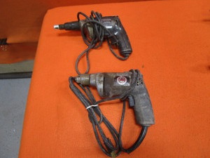 lot 190 image: Black & Decker Drill & Screw Gun