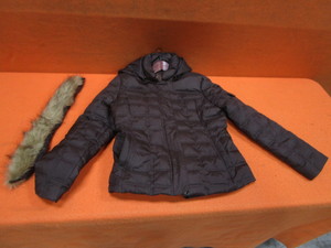 lot 268 image: Womens Tommy Hilfinger Coat XL