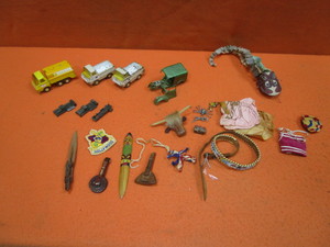 lot 277 image: Vintage Toys & Items
