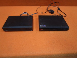 lot 285 image: DVD Player & Blue Ray Player