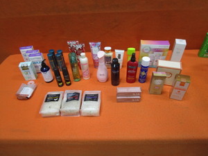 lot 366 image: Beauty Products & Misc