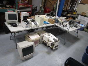 lot 10-A image: Complete Opthamology Set Up For Making Prescription Eyeglasses (see all pics)