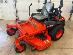 lot 2 image: Kubota Z726X 60 Commercial Zero Turn Mower