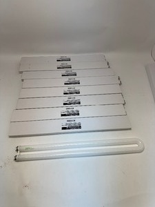 lot 7 image: Lot of Sylvania 4100k31W FB031841 Flourescent Bulbs