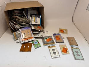lot 19 image: Cover Plates