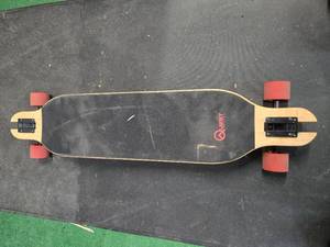 Quest Scape Board ( Like New)