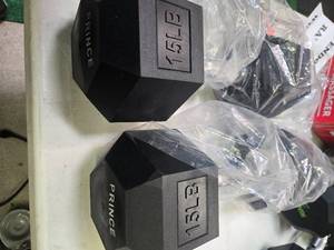 lot 21 image: Pair of 15LB Hex Prince Brand Dumbbell