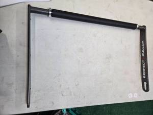 lot 28 image: Perfect Pullup ( Used)