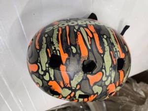 lot 119 image: Mongoose Adult Helmet