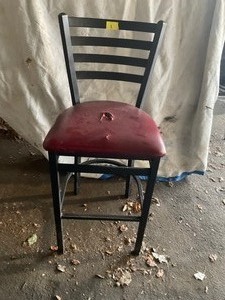 lot 5-11 image: Bar stool