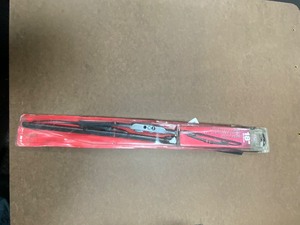 lot 42-1 image: 18 45.72 cm