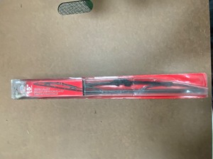 lot 33- image: 15 38.10 cm wiper blade