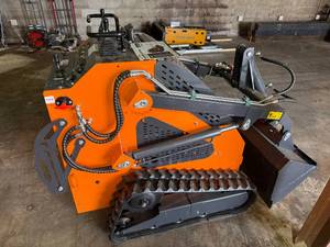 LandHero Mini Skid Steer Loader