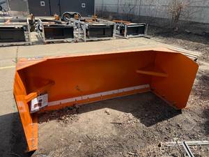 lot 79 image: Wolverine Snow Pusher