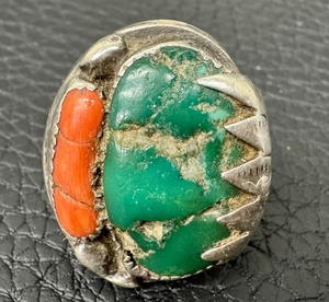 lot 19G image: Vintage Sterling Turquoise and Coral Ring