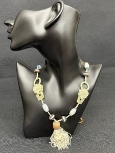 lot 42G image: Vintage Chinese Carved Jade and Agate Necklace