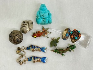 lot 34G image: Assorted Vintage Chinese Jewelry Items