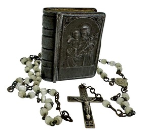 lot 17R image: Vintage Miniature Rosary and Box, Czechoslovakia