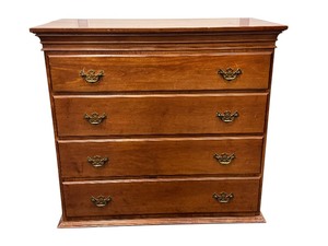 lot 56H image: Vintage Four Drawer Dresser
