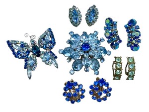 lot 23B image: Vintage Rhinestone Jewelry in Shades of Blue