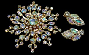 lot 24B image: Pair of Vintage Weiss Aura Borelias Earrings and a Vintage Rhinestone Brooch