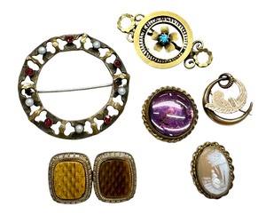 lot 27B image: Vintage and Antique Jewelry Brooches