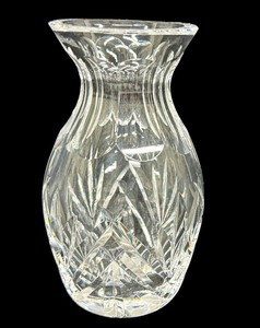 lot 30K image: Waterford Crystal Kylemore Bulb Bud Vase