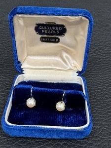 lot 51G image: Pair of Vintage Cultured Pearl and 14K Gold Earrings