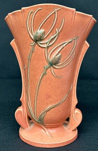 lot 77W image: Antique Roseville Art Pottery Teasel Salmon  Rust Vase - 886-9